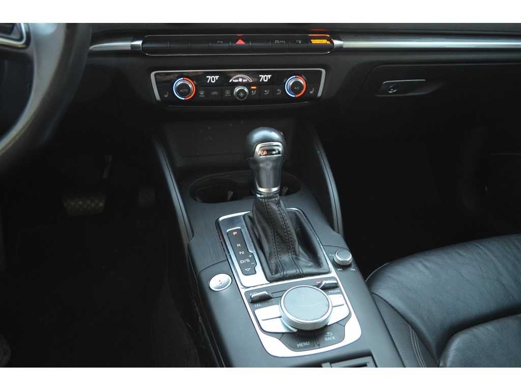 2015 Audi A3 1.8T Prestige photo