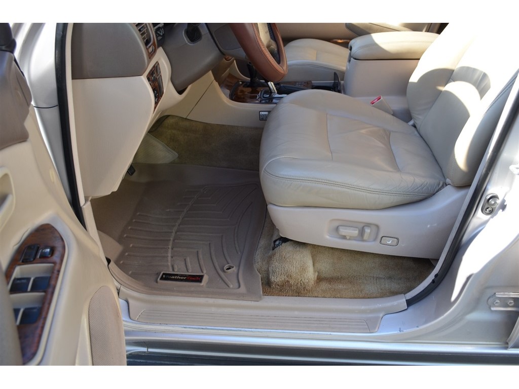 2000 Toyota Land Cruiser photo