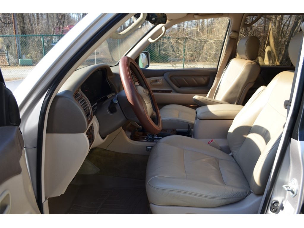 2000 Toyota Land Cruiser photo