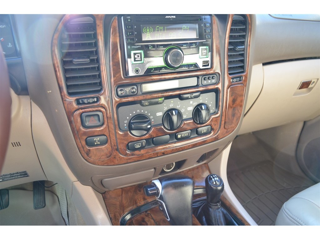 2000 Toyota Land Cruiser photo