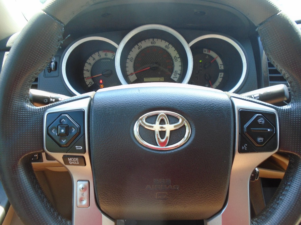 2014 Toyota Tacoma photo