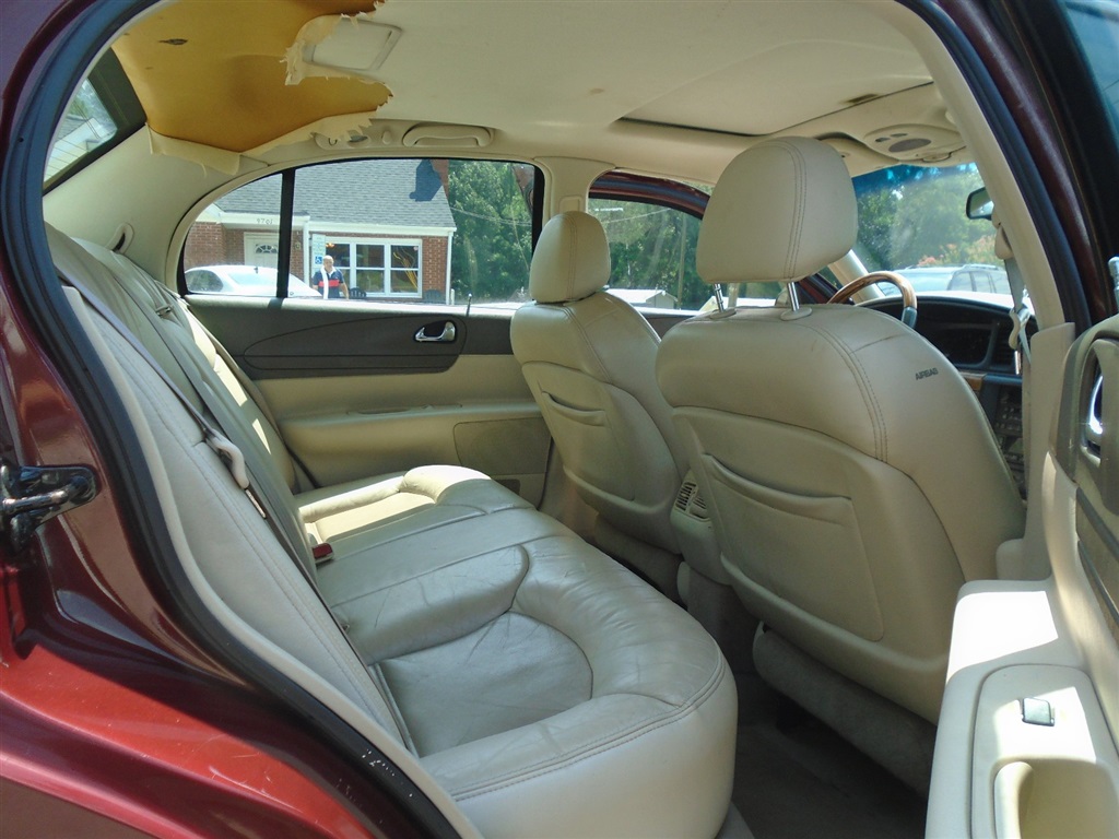 2000 Lincoln Continental photo