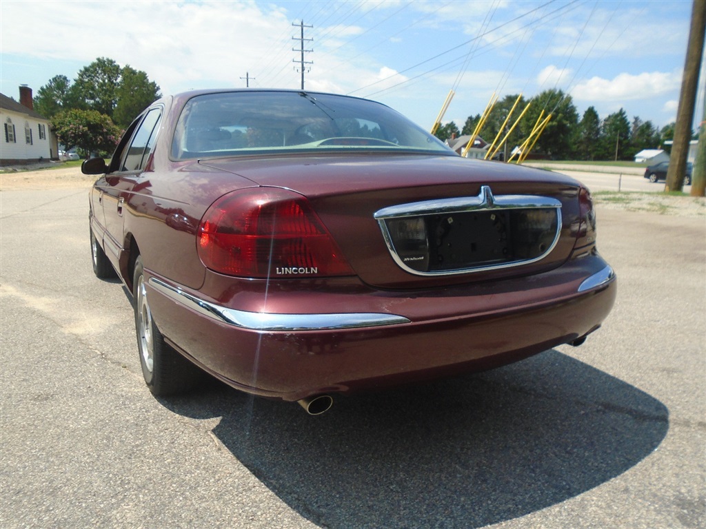 2000 Lincoln Continental photo