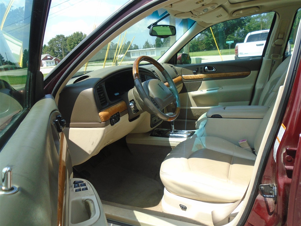 2000 Lincoln Continental photo