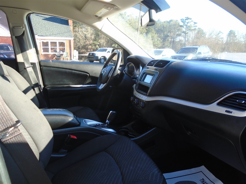 2013 Dodge Journey SE photo