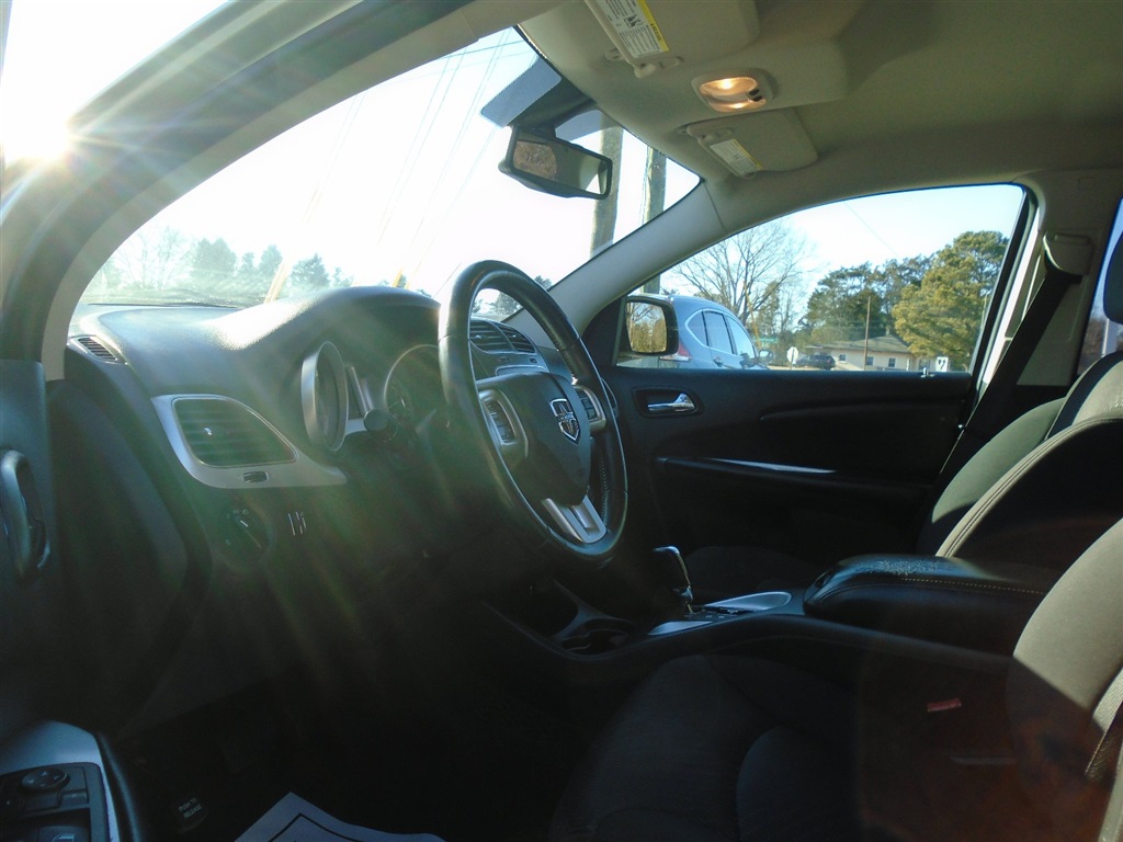 2013 Dodge Journey SE photo