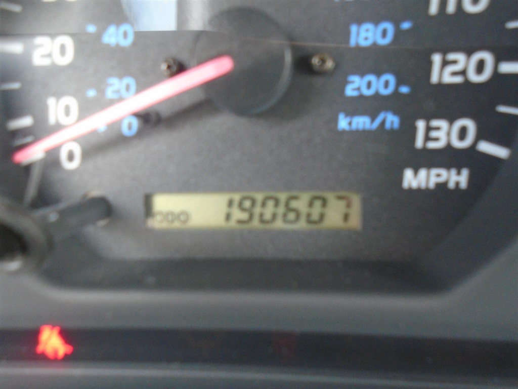 2002 Toyota Land Cruiser photo