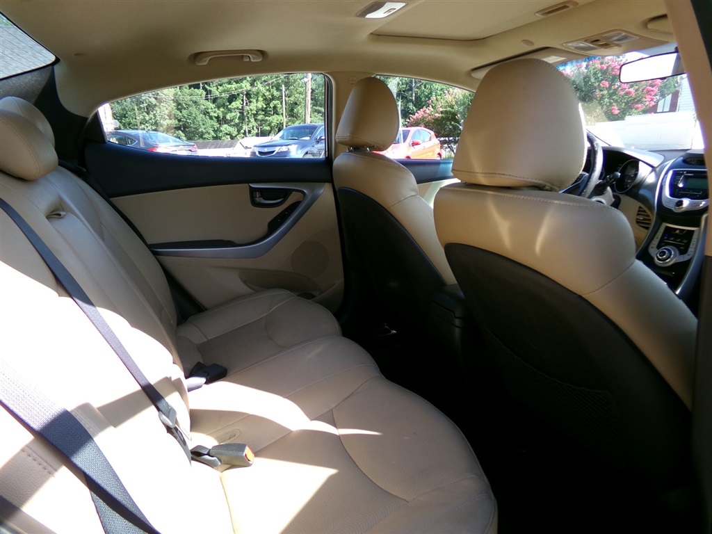 HyundaiElantra Limited15