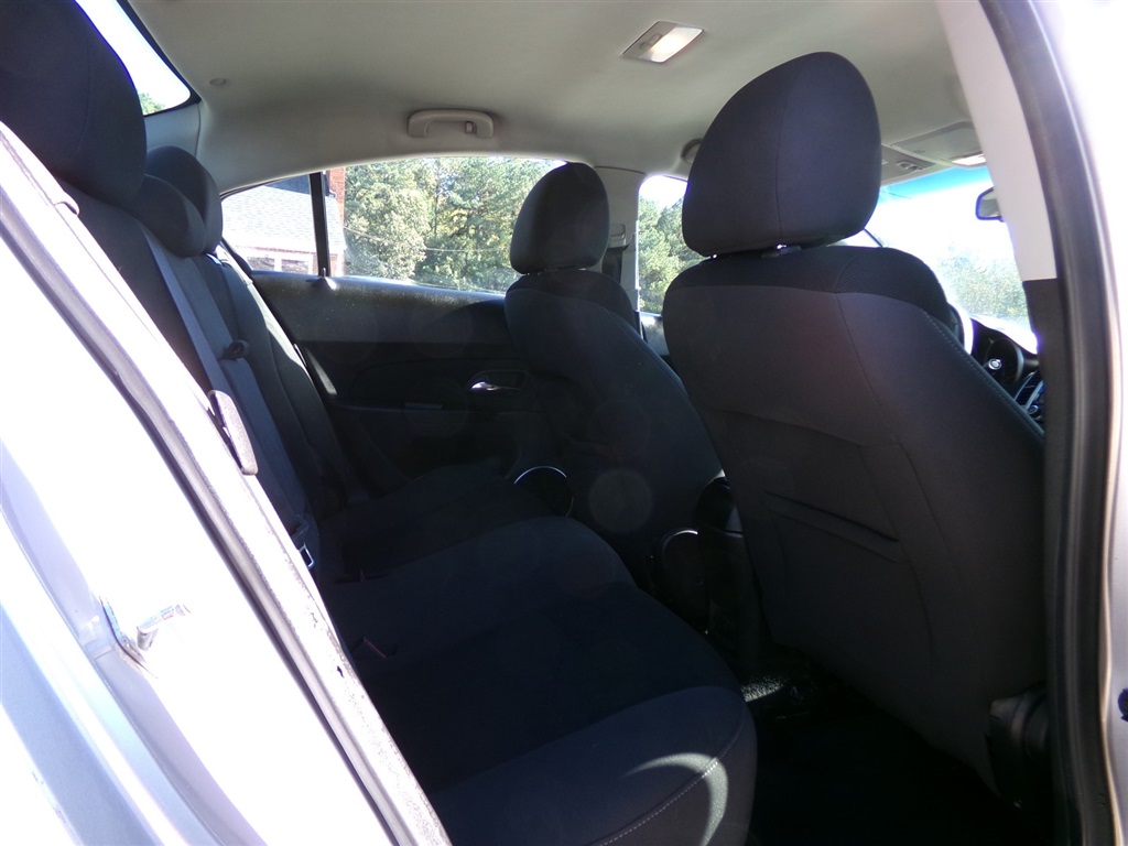 ChevroletCruze 1LT12