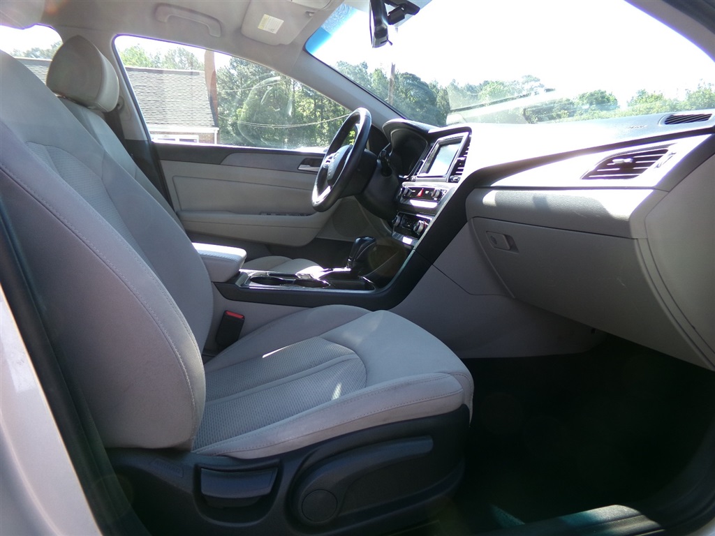 HyundaiSonata Sport10