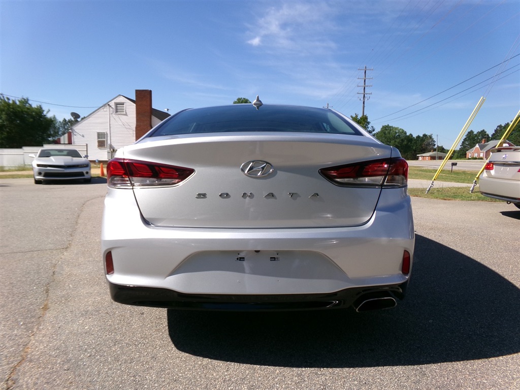 HyundaiSonata Sport4