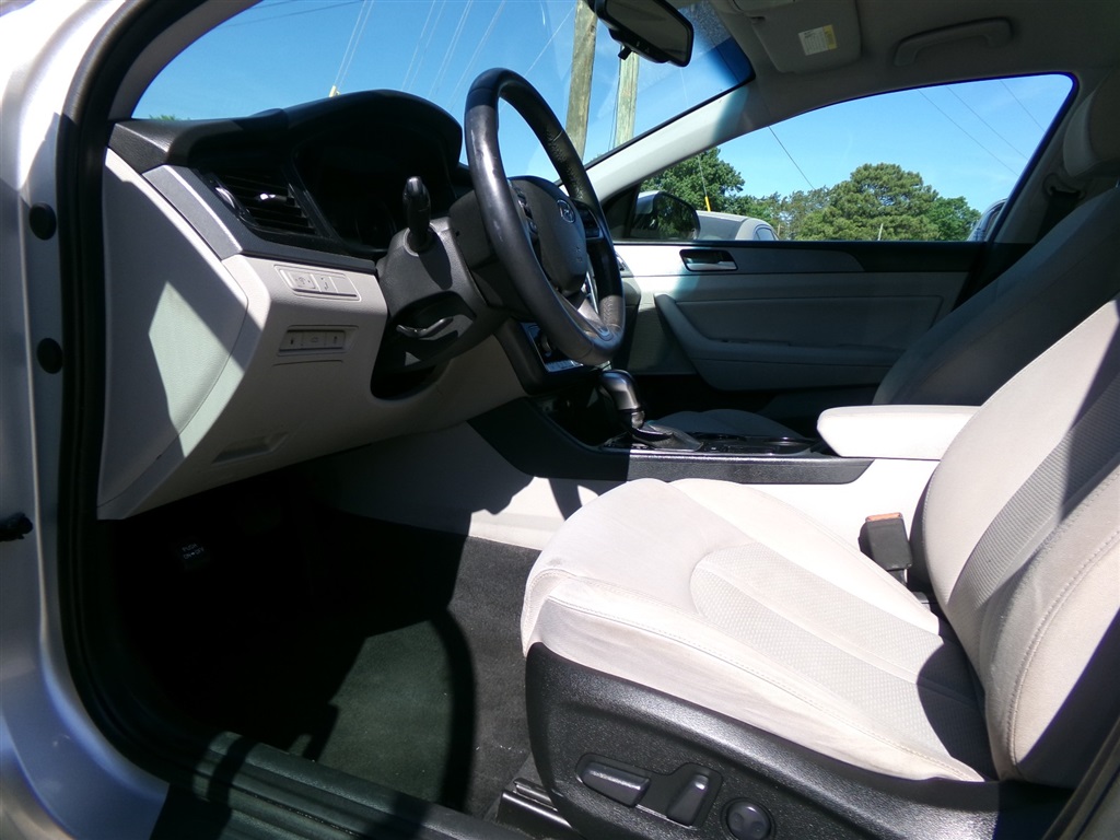 HyundaiSonata Sport5