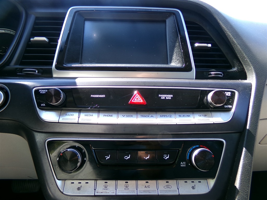 HyundaiSonata Sport8