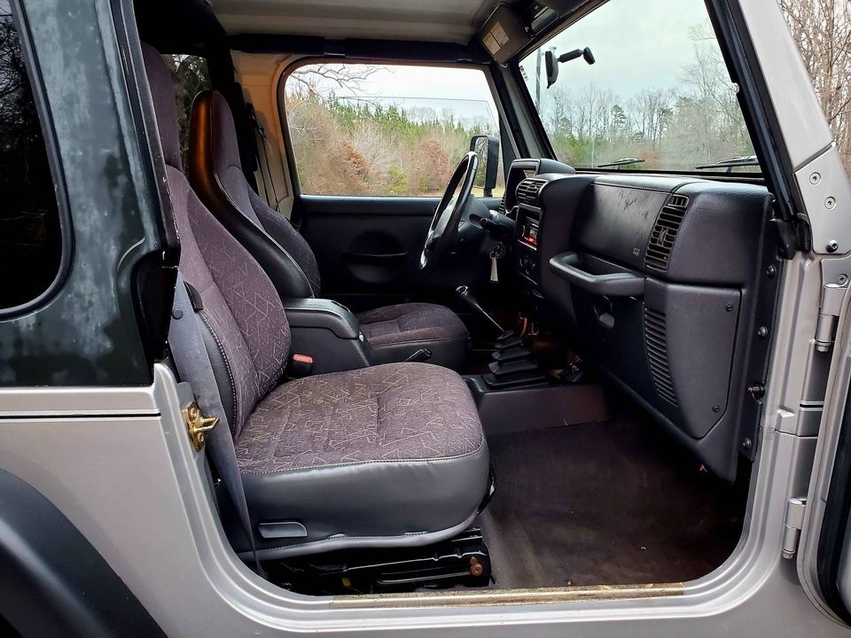 2001 Jeep Wrangler Sport photo