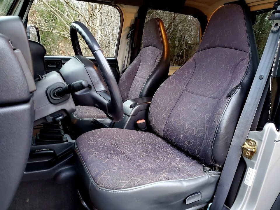 2001 Jeep Wrangler Sport photo
