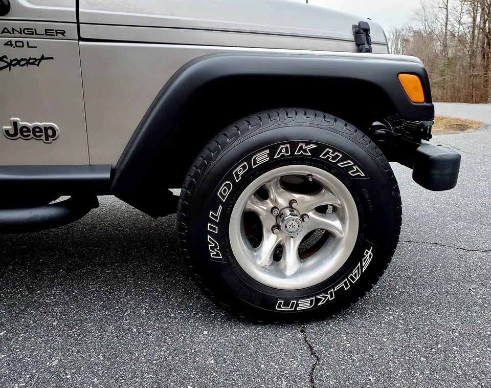 2001 Jeep Wrangler Sport photo