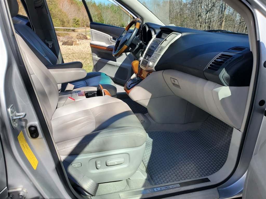 LexusRX 350 FWD **SOLD**11