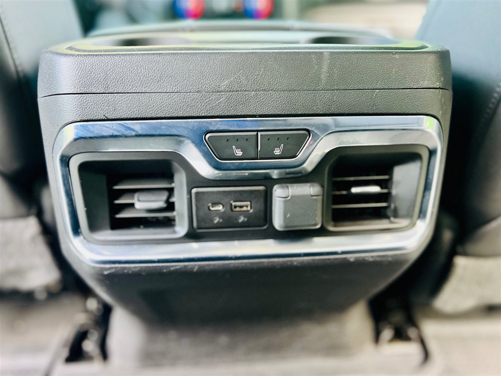 ChevroletSilverado 1500 LTZ Crew Cab 4WD17