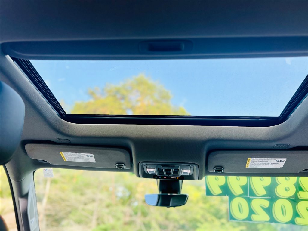 ChevroletSilverado 1500 LTZ Crew Cab 4WD18