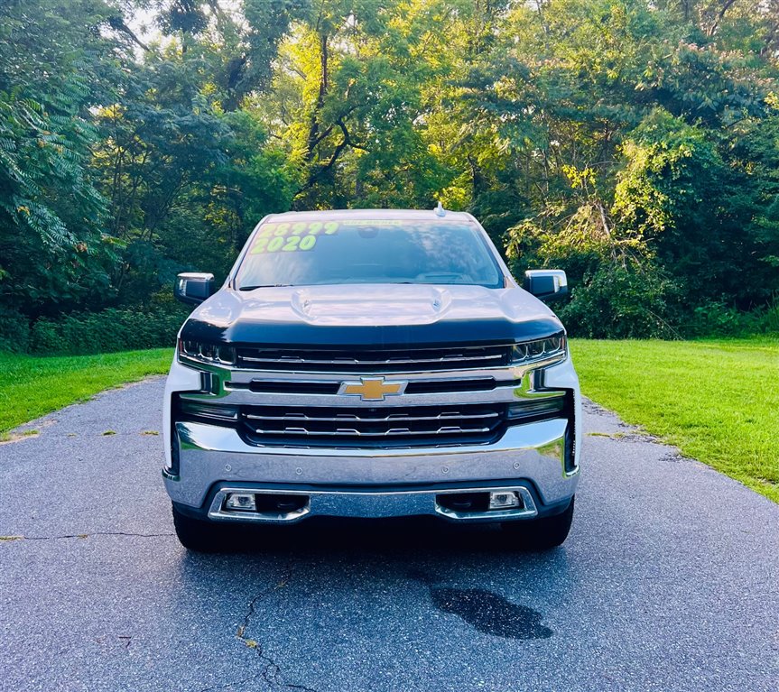 ChevroletSilverado 1500 LTZ Crew Cab 4WD2