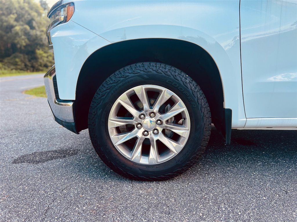 ChevroletSilverado 1500 LTZ Crew Cab 4WD8