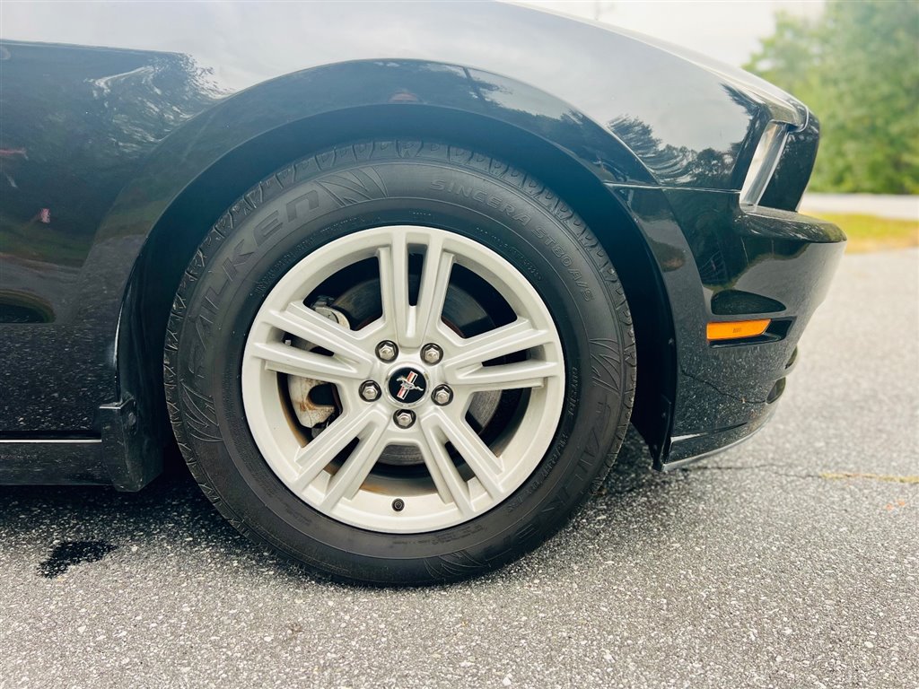 FordMustang V6 Coupe5