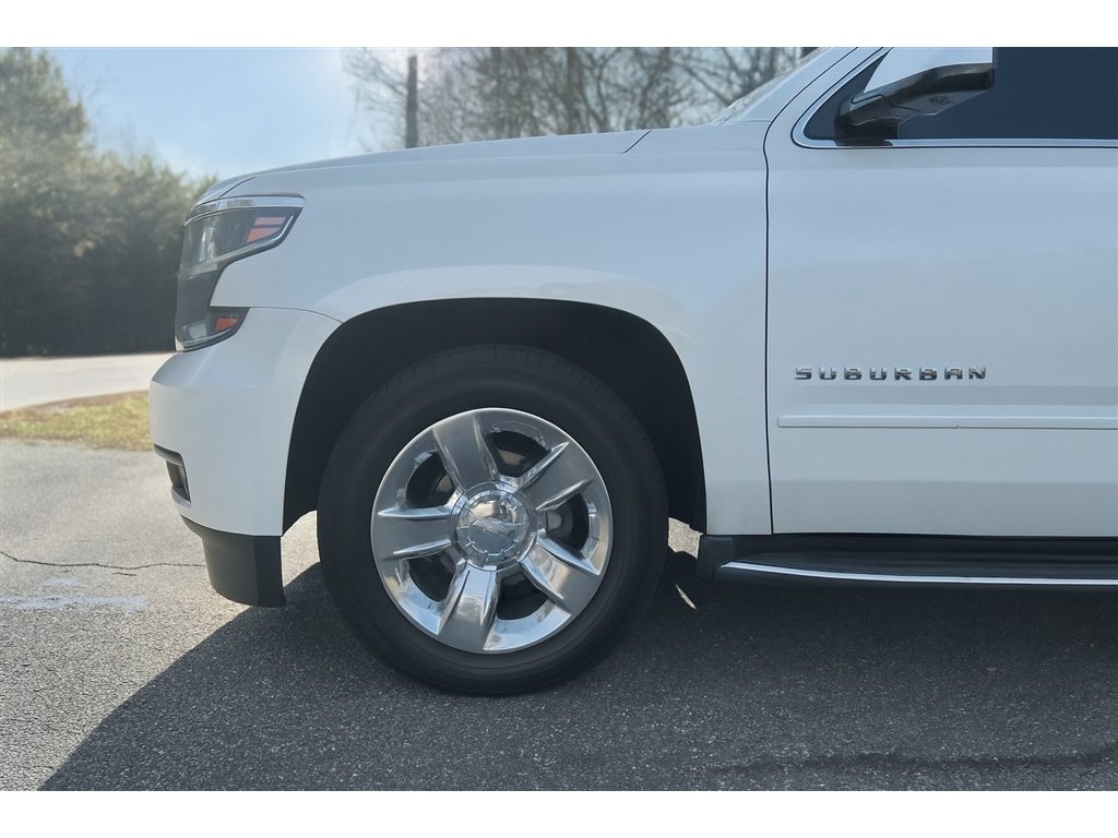 ChevroletSuburban LTZ 4WD5