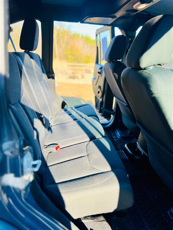 JeepWrangler Unlimited Sport 4WD12