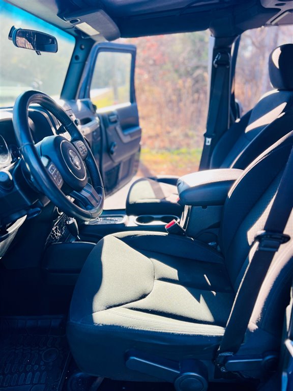 JeepWrangler Unlimited Sport 4WD9