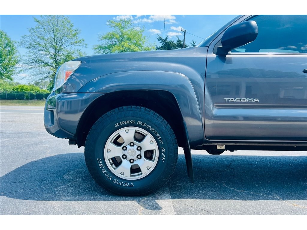 ToyotaTacoma Double Cab V6 6MT 4WD5