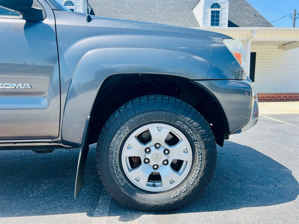 ToyotaTacoma Double Cab V6 6MT 4WD7