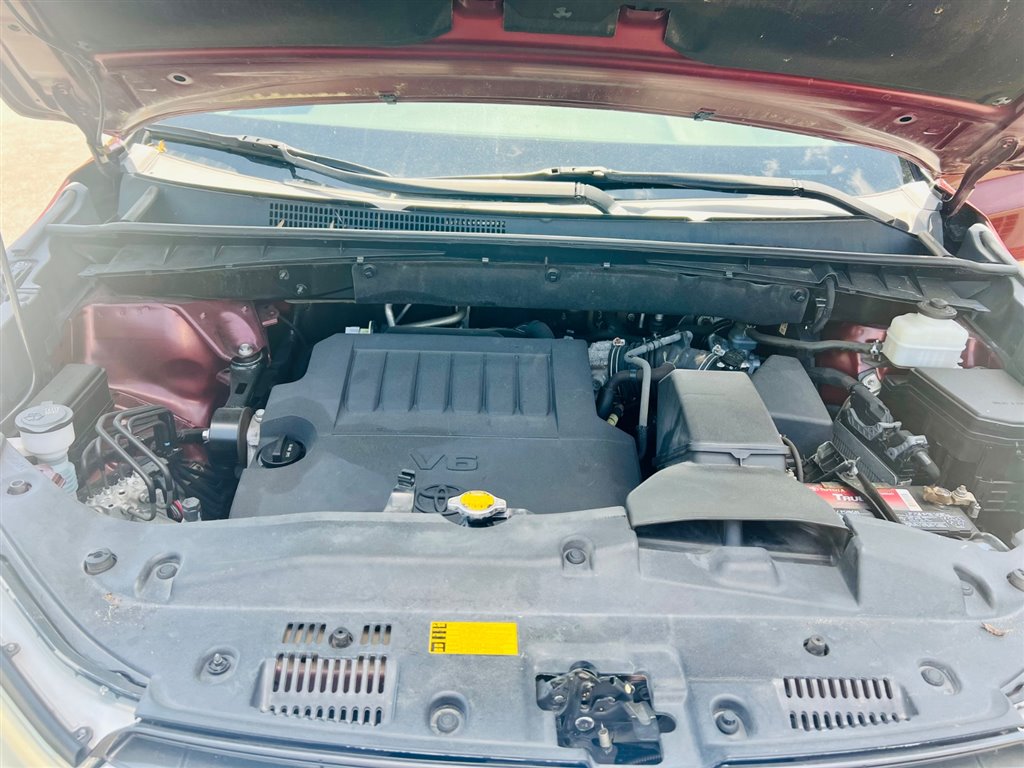 ToyotaHighlander XLE FWD V617