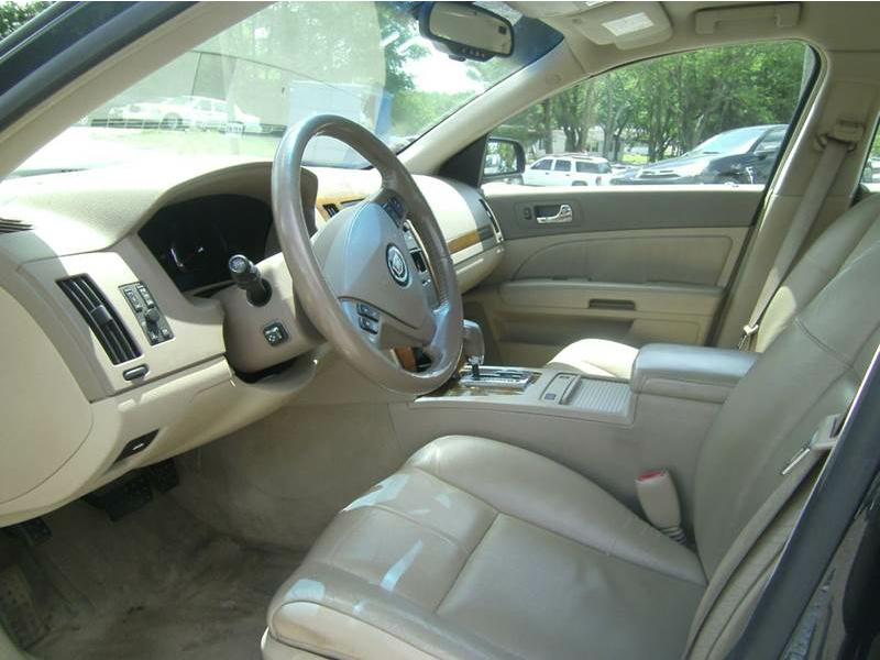 2005 Cadillac STS photo