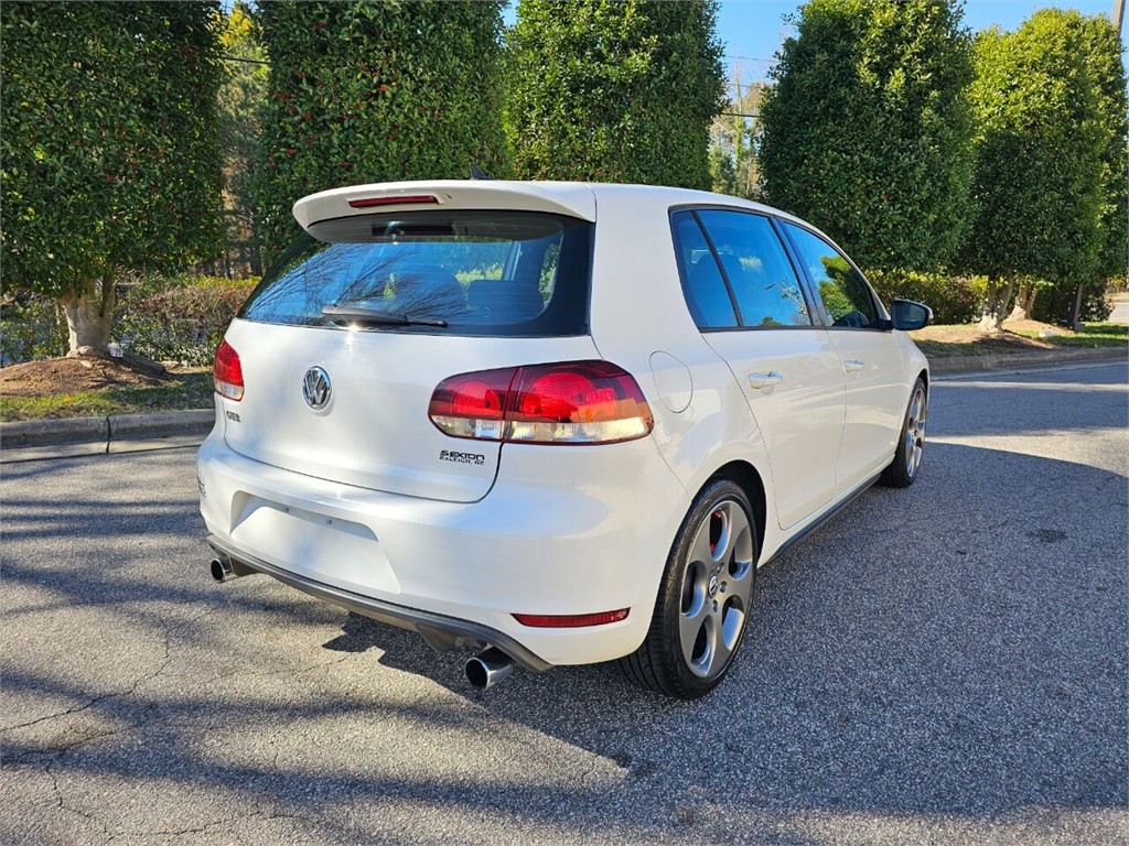 2012 Volkswagen GTI Base PZEV photo