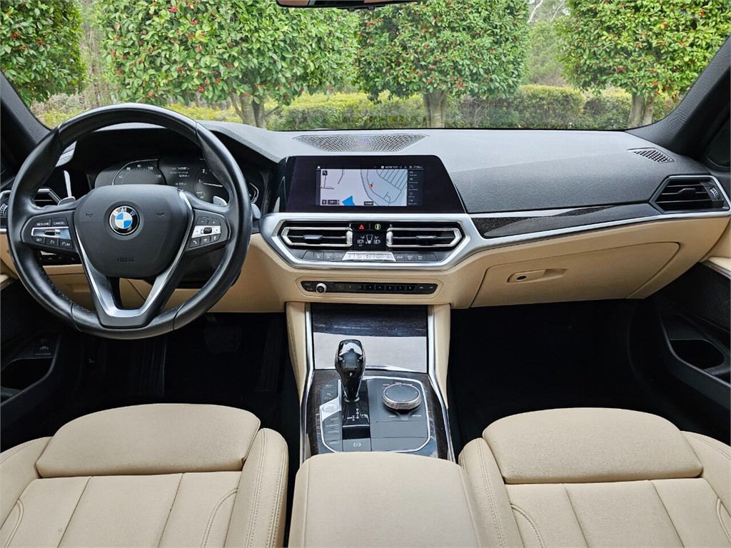 2021 BMW 3-Series  photo