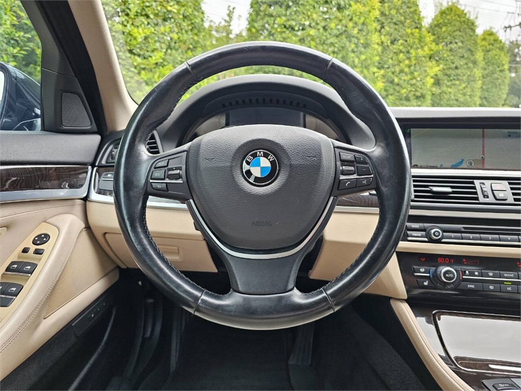 2015 BMW 5-Series  photo