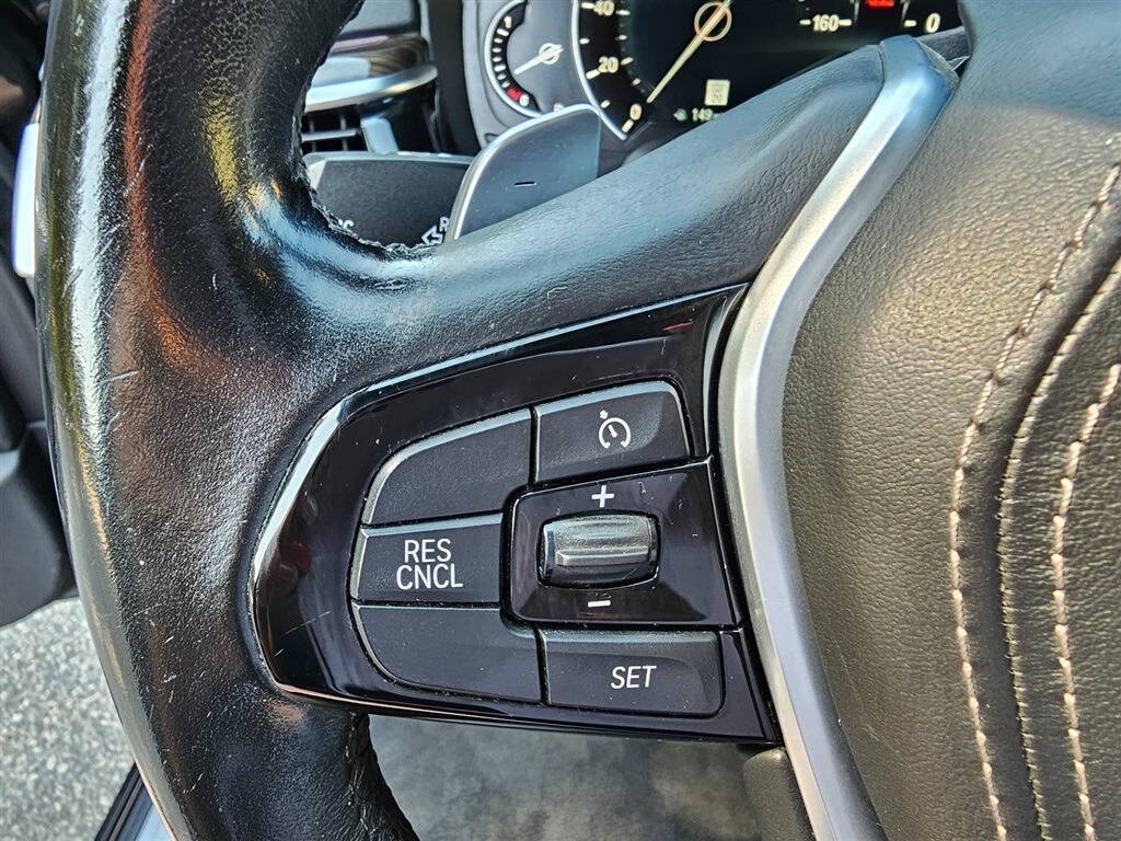 2019 BMW 5-Series  photo