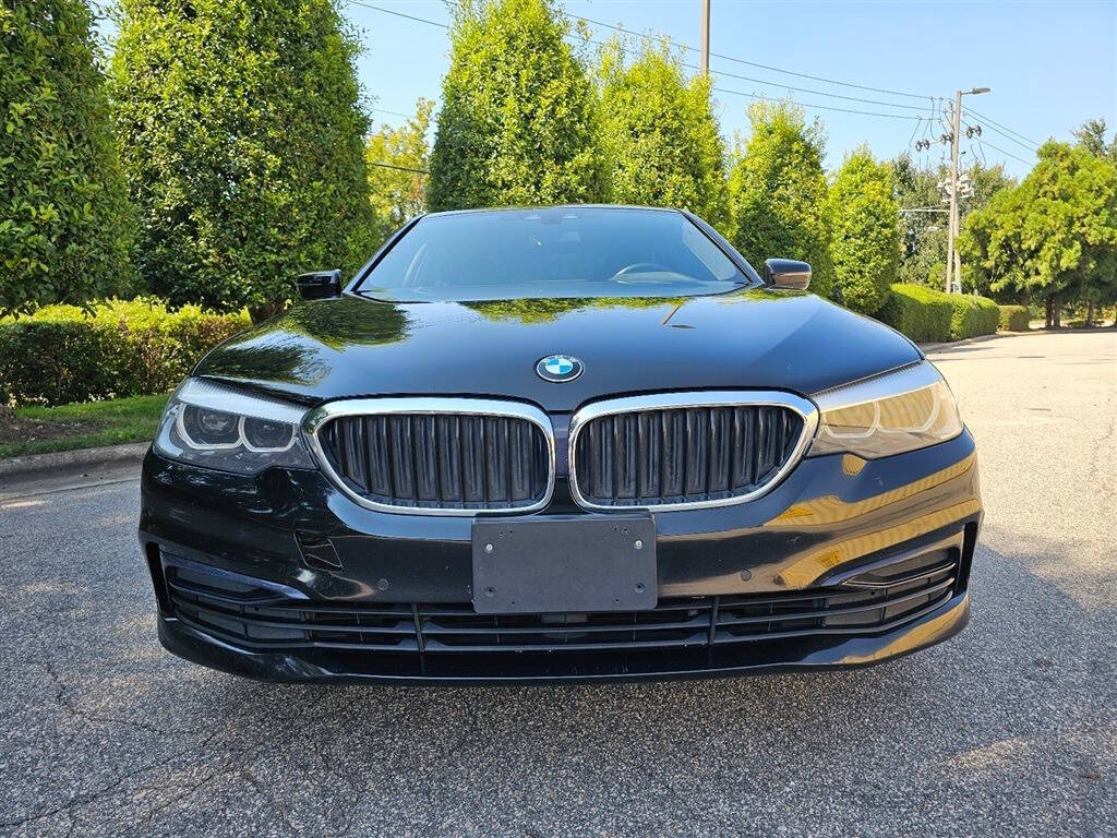 2019 BMW 5-Series  photo