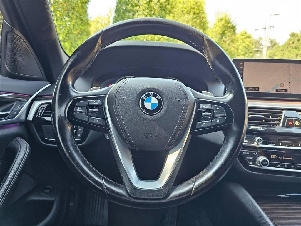 2019 BMW 5-Series  photo
