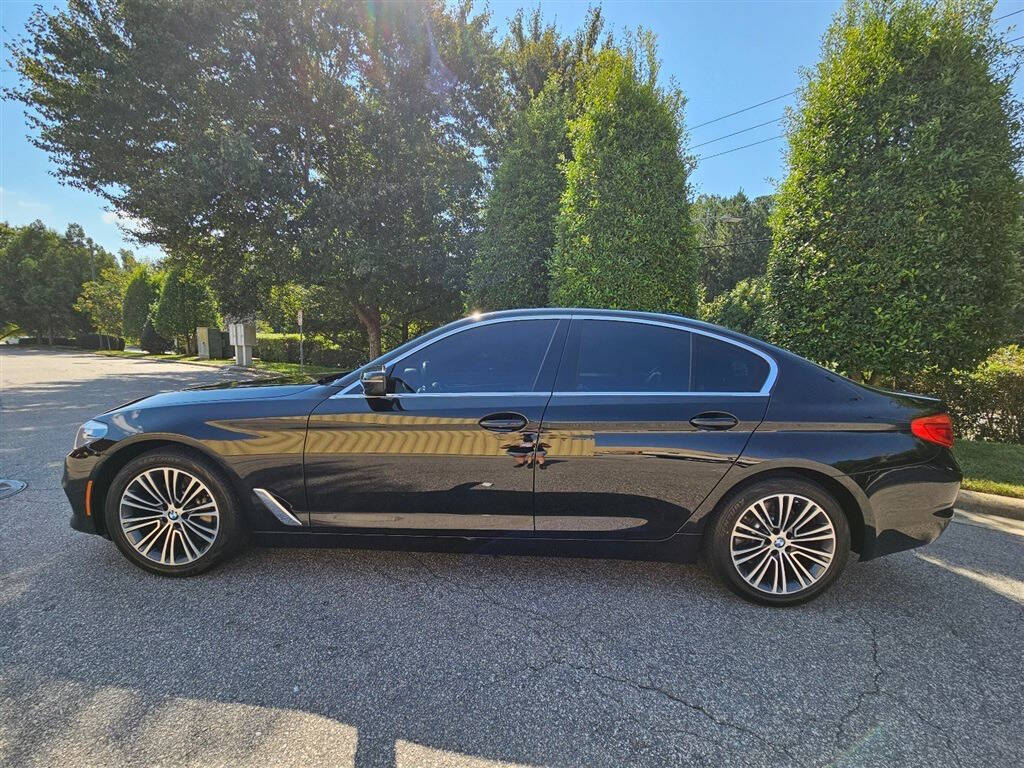 2019 BMW 5-Series  photo