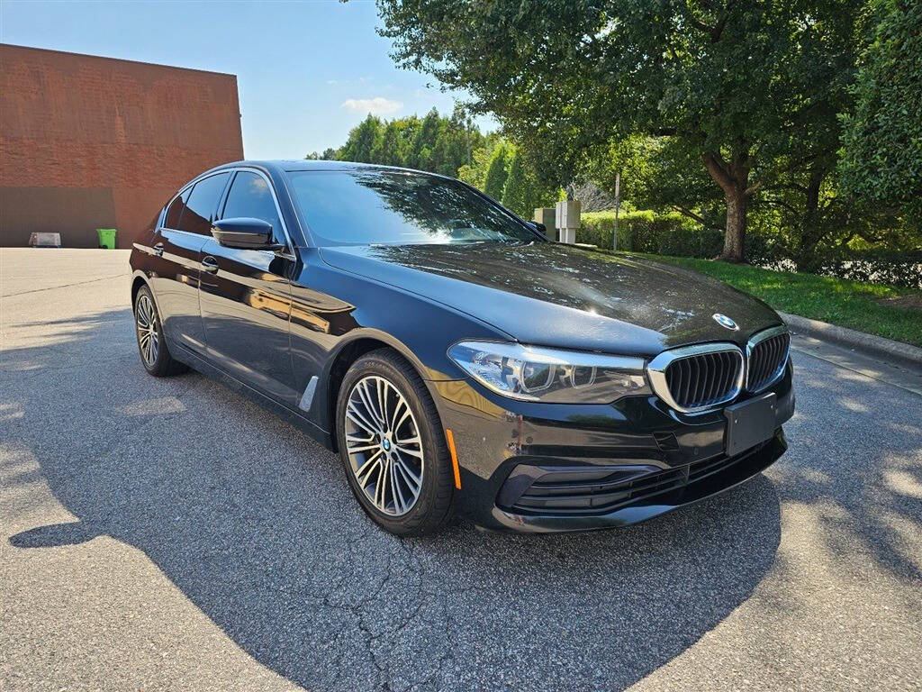 2019 BMW 5-Series  photo