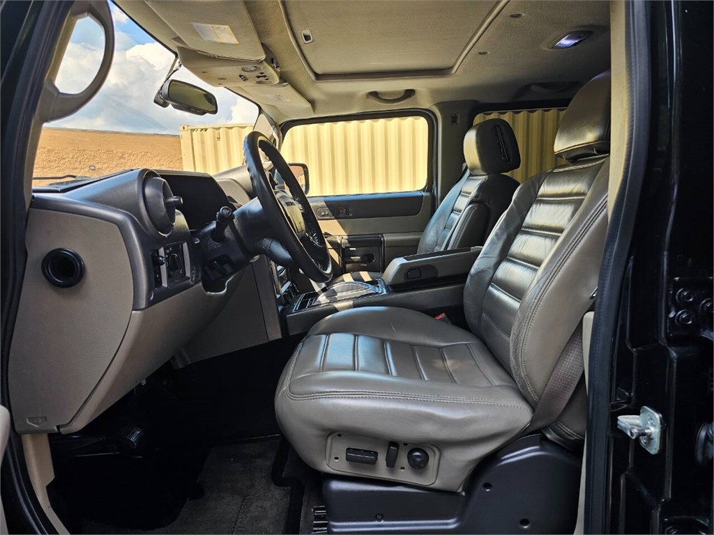 2003 HUMMER H2 photo