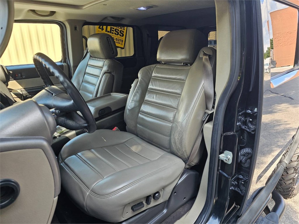 2003 HUMMER H2 photo