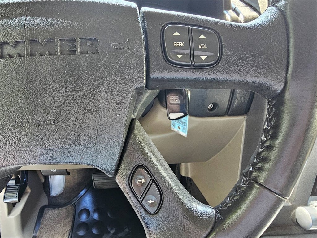 2003 HUMMER H2 photo