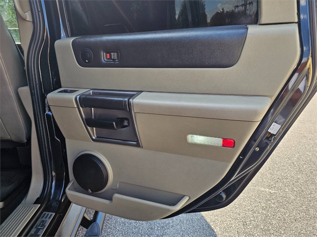 2003 HUMMER H2 photo