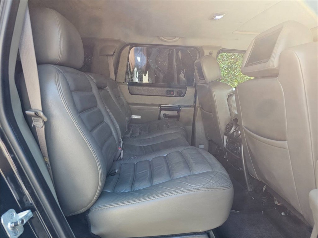 2003 HUMMER H2 photo