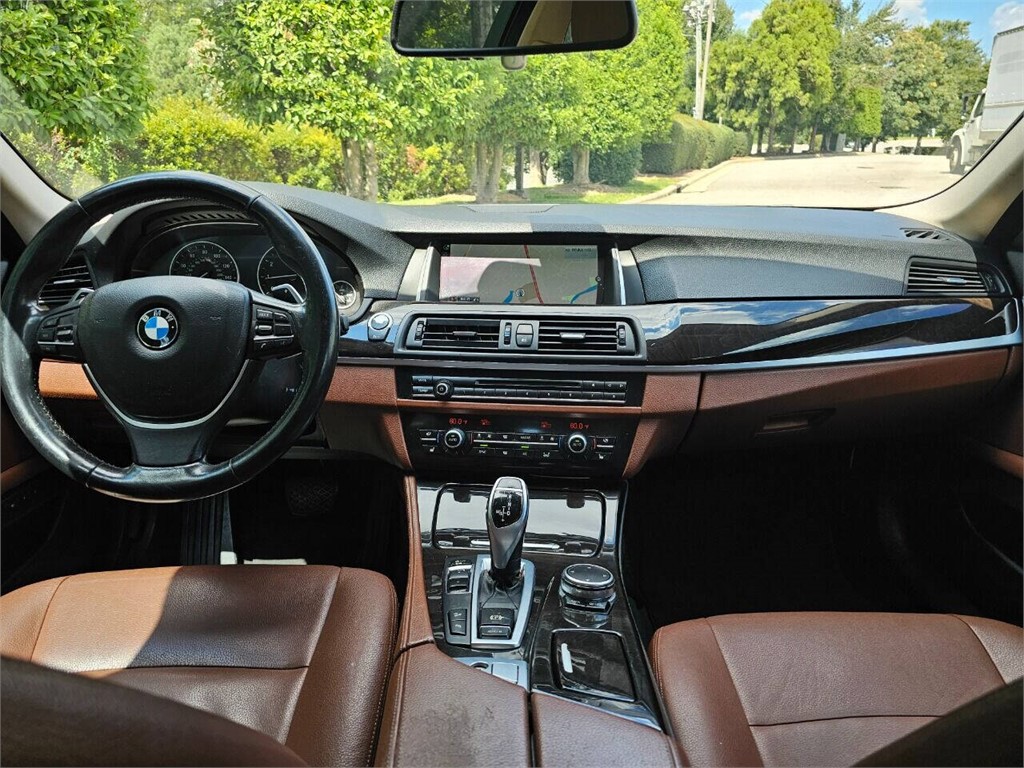 2016 BMW 5-Series  photo