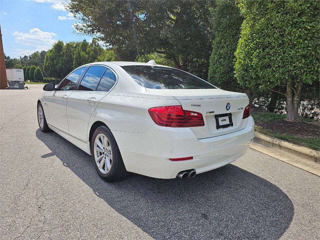 2016 BMW 5-Series  photo
