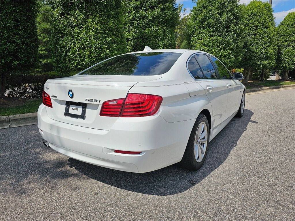 2016 BMW 5-Series  photo