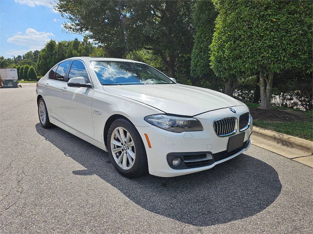 2016 BMW 5-Series  photo